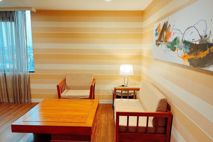 Room 44 of 69