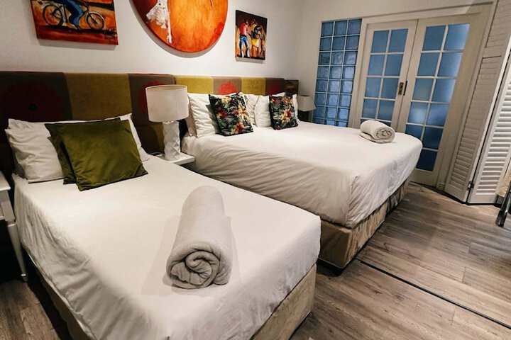Room 44 of 161
