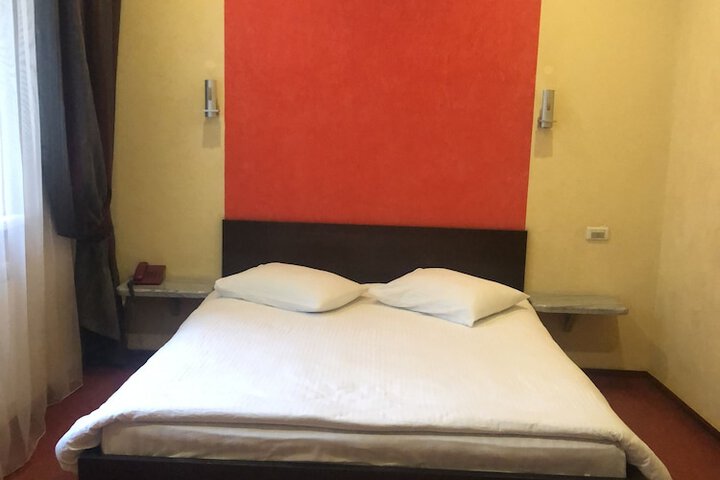 Room 15 of 78