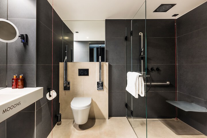 Room 20 of 45