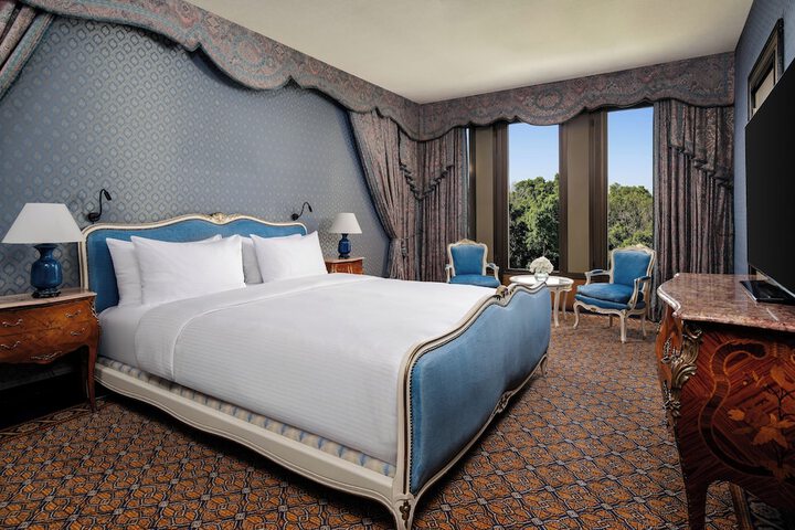 Room 10 of 70
