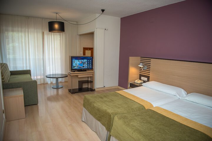 Room 18 of 53