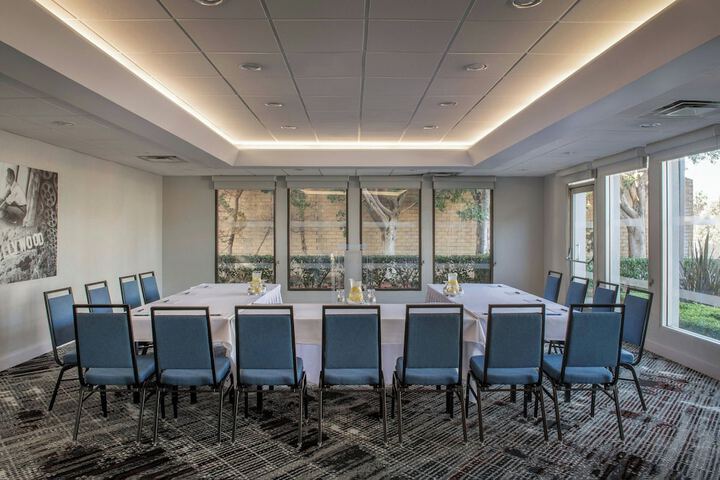 Meeting facility