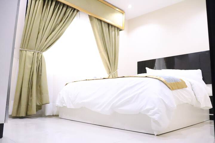 Room 15 of 31