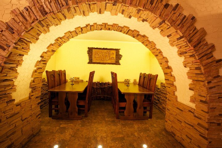 Dining 44 of 59