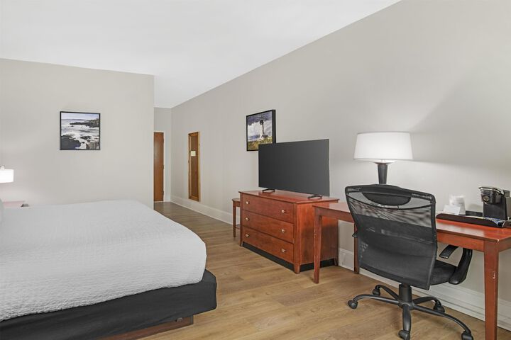 Room 32 of 91