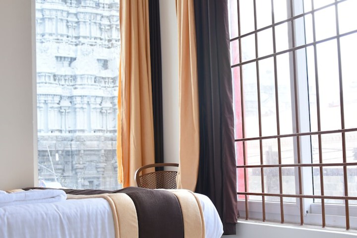 Room 15 of 15