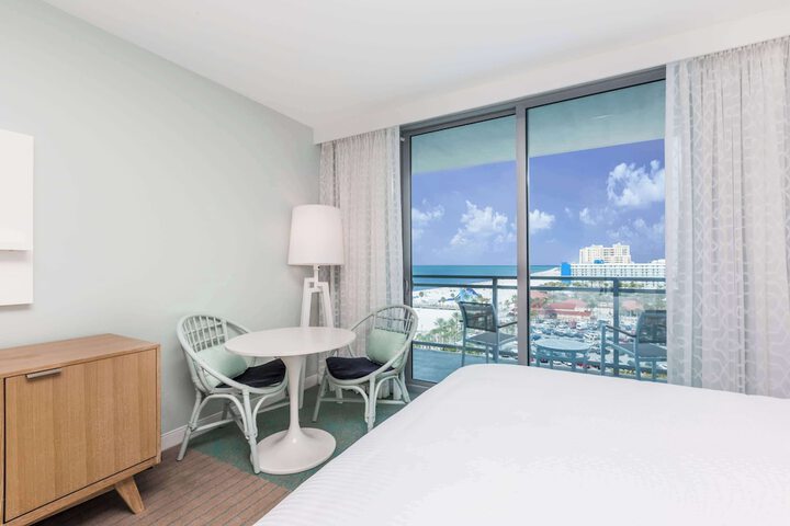 Room 32 of 125