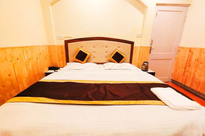 Room 4 of 21