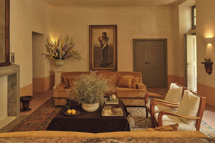 Hotel Interior 5 of 187