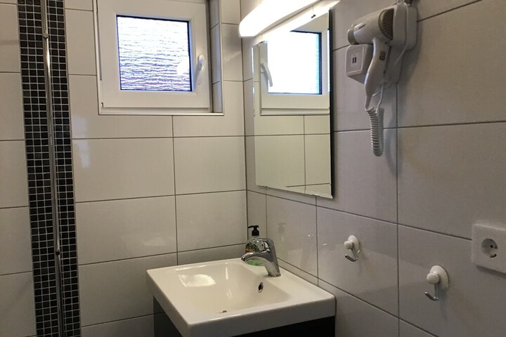Room 127 of 164