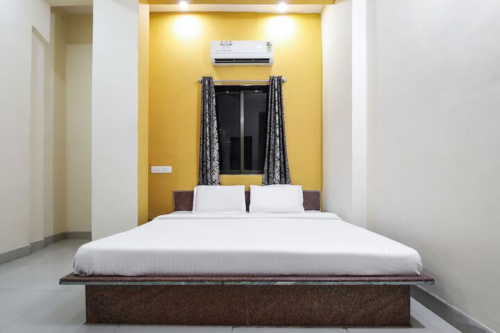 Room 14 of 21