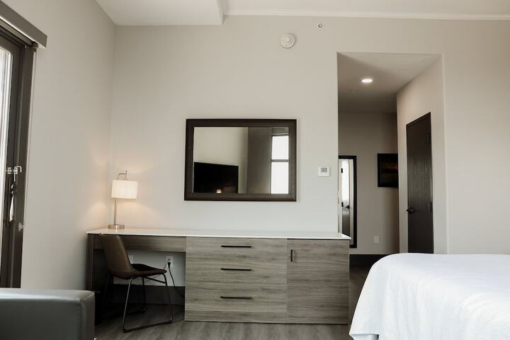 Room 27 of 175