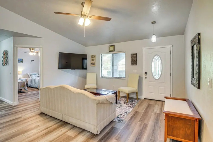 Image of Bright Paradise of Palm Coast w / Patio