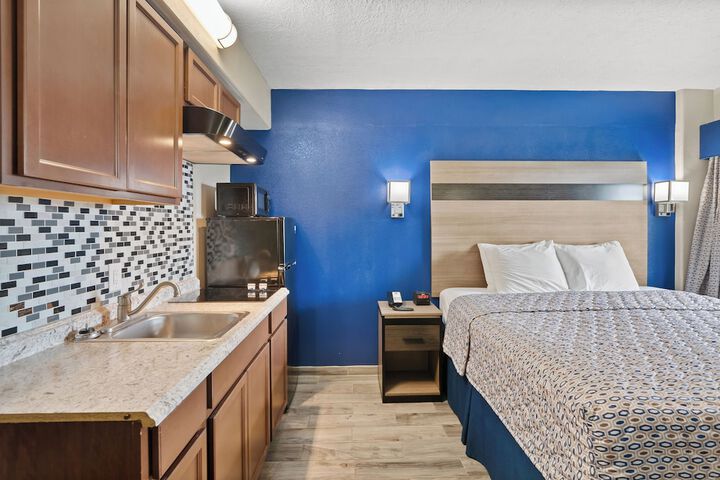 Room 15 of 74