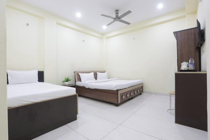 Room 18 of 24