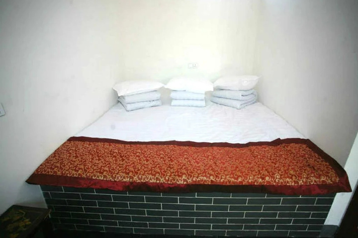 Room 3 of 12
