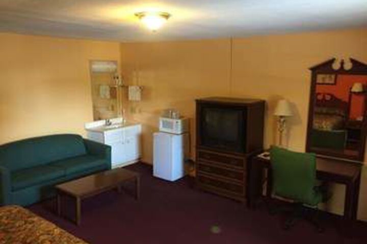 Room 20 of 28