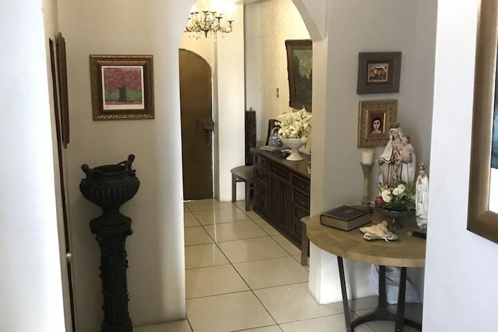 Room 18 of 29