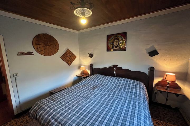 Room 2 of 22