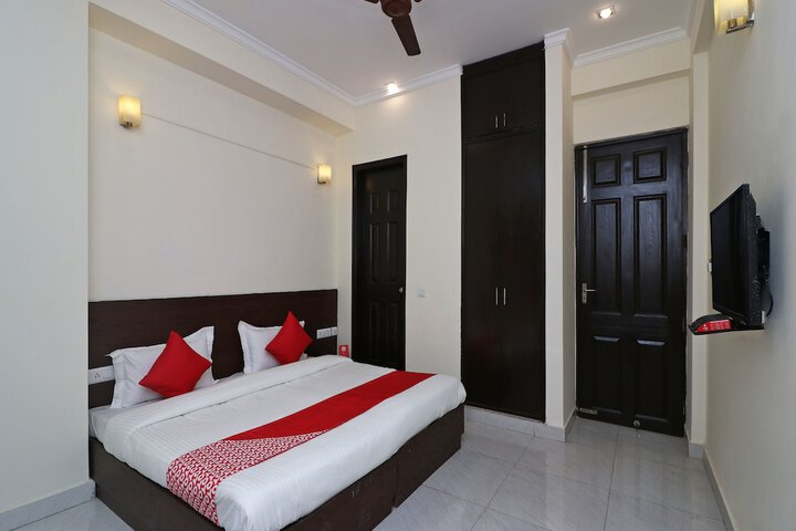 Room 7 of 23