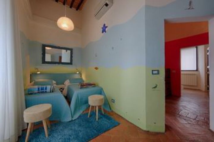 Room 21 of 39