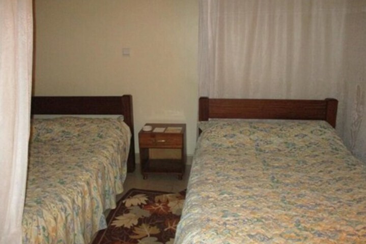 Room 4 of 24