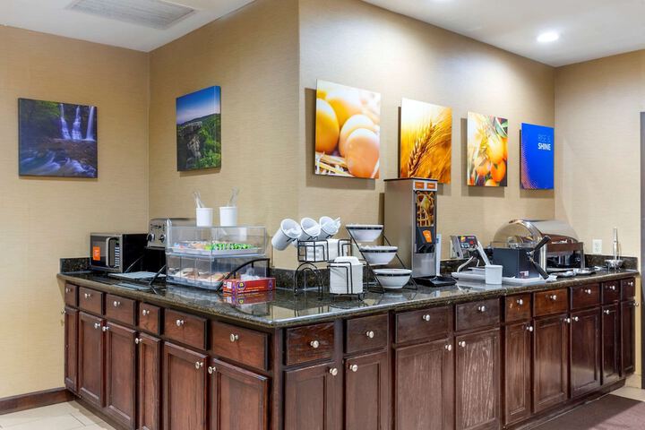 Breakfast area