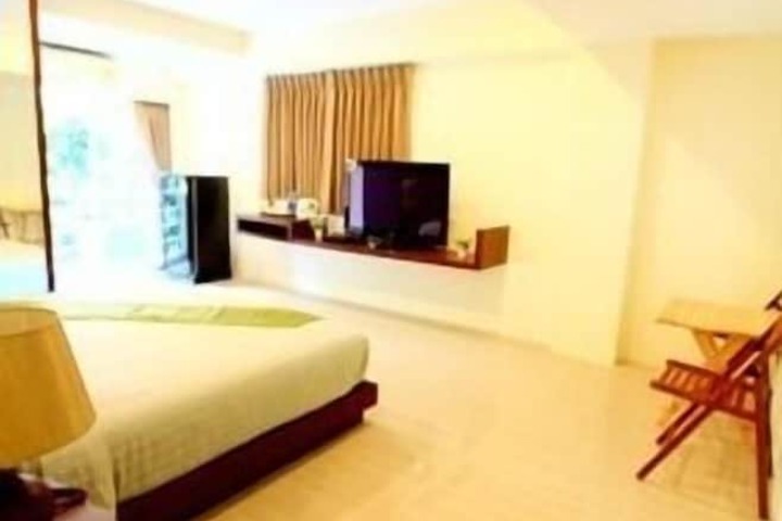 Room 15 of 47