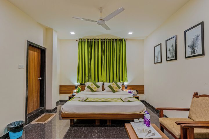 Room 2 of 21