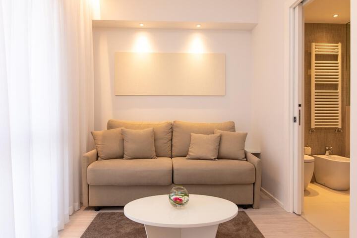Room 14 of 48