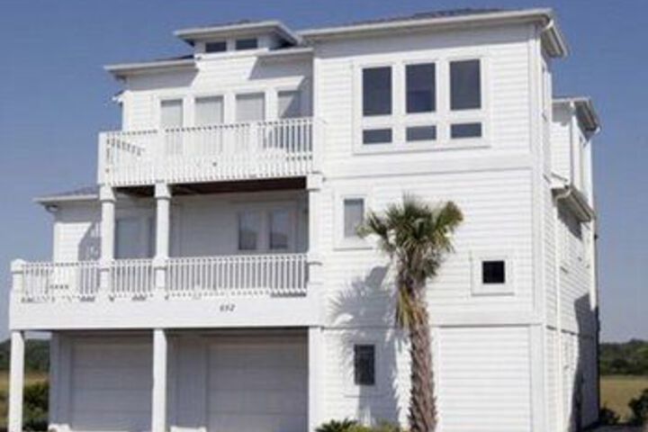 The White 3 Br Home in Supply, NC