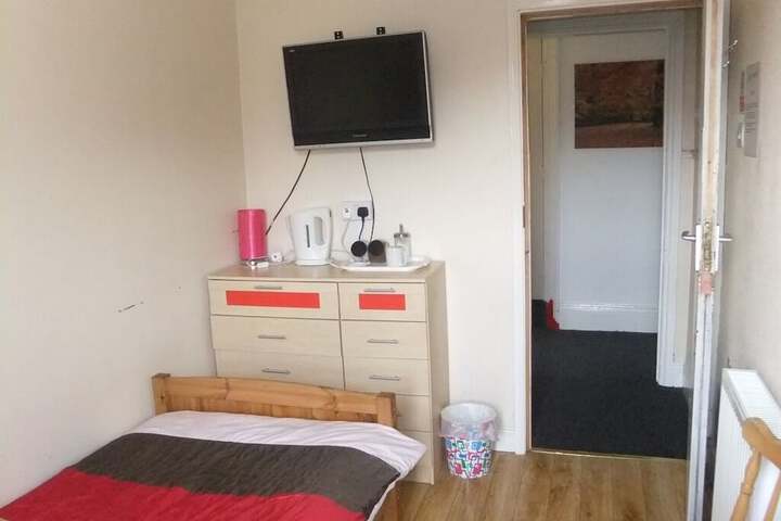 Room 11 of 22