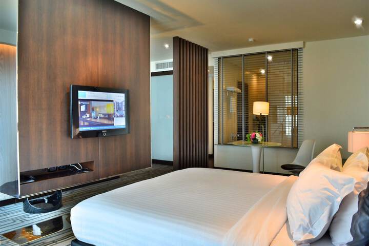 Room 8 of 57