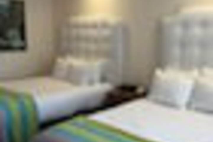 Room 53 of 255