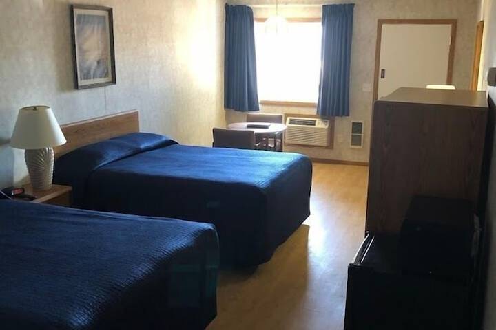 Room 4 of 22