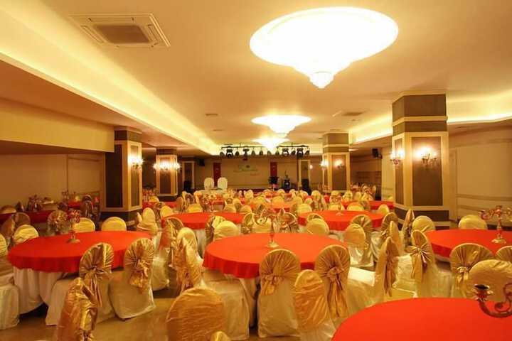 Wedding/Banquet 25 of 30