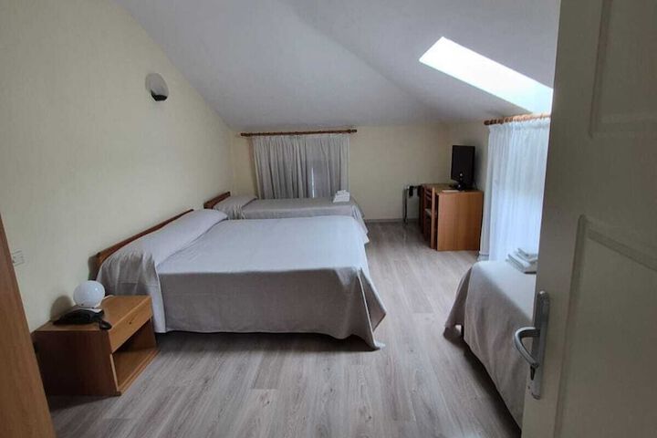 Room 19 of 38