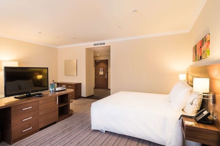 Room 17 of 65