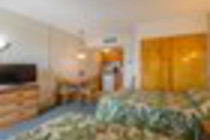 Room 38 of 216