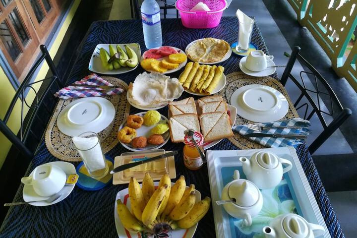 Breakfast/Coffee Service 29 of 41