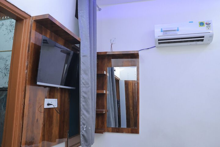 Room 21 of 30