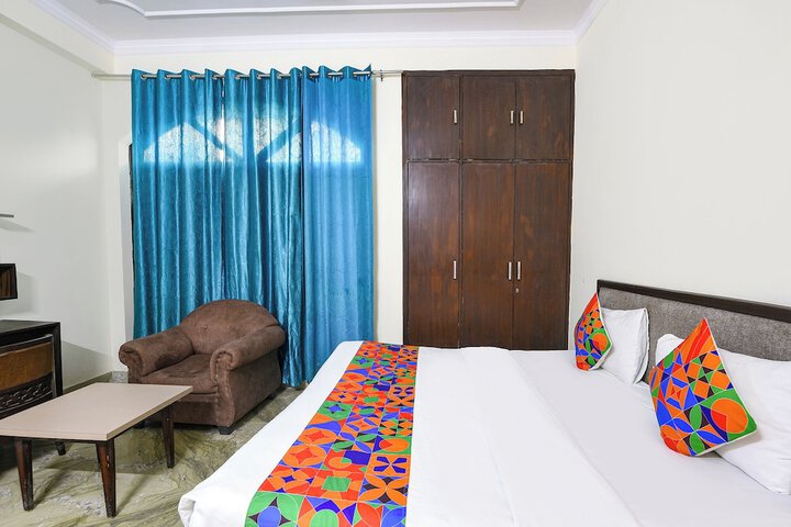 Room 18 of 29