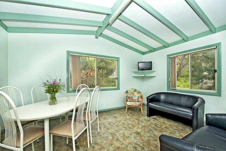 Room 14 of 33