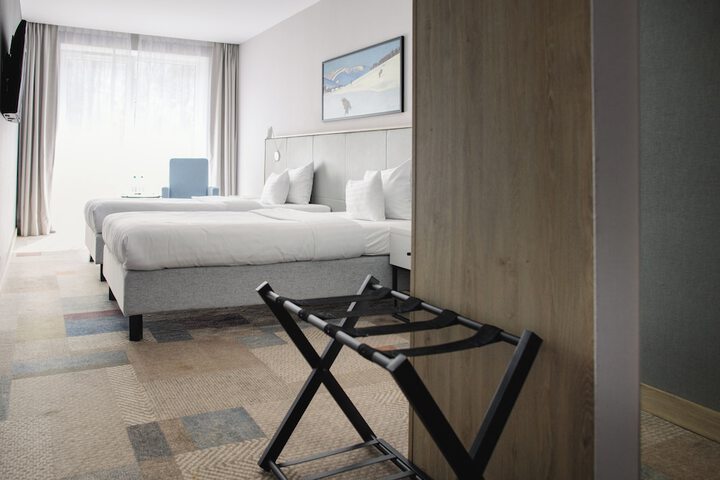 Room 11 of 108