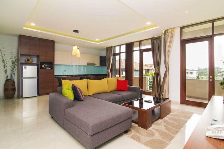 Room 12 of 27