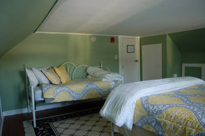 Room 20 of 63