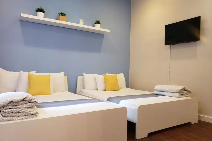 Room 5 of 20