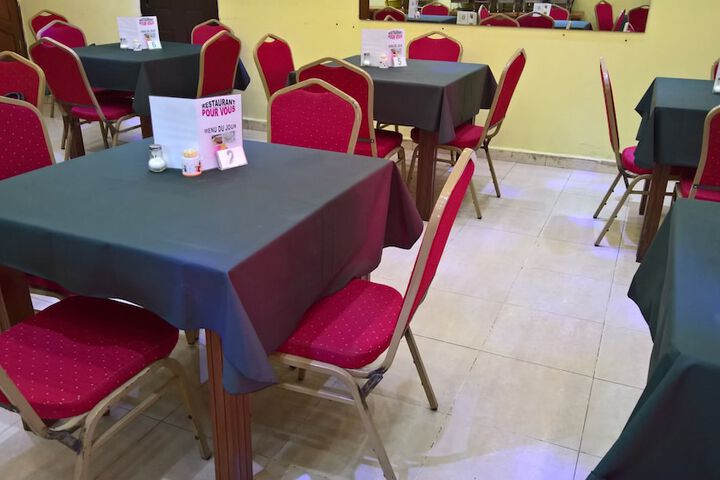 Dining 54 of 67