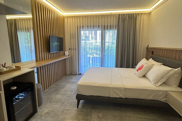 Room 34 of 81